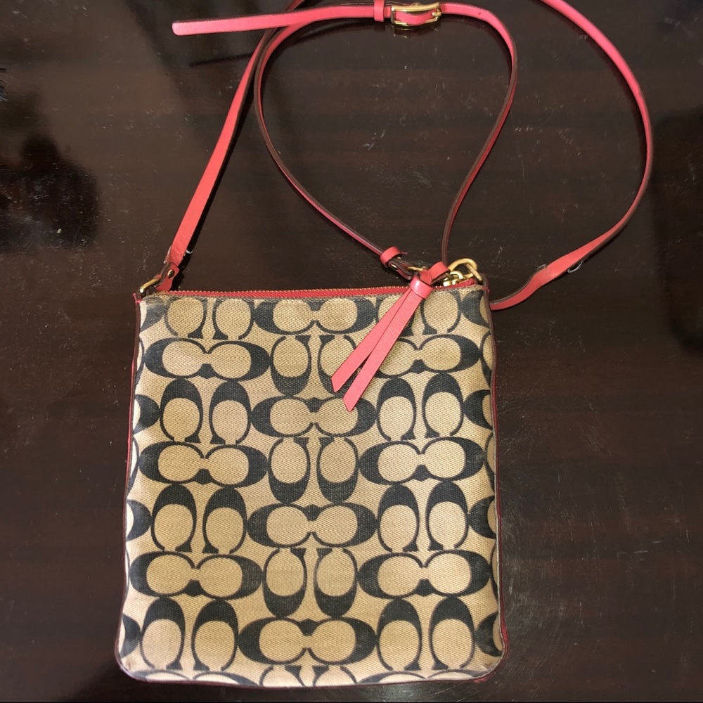 COACH Pink, Brown Messenger Crossbody Bag - Picture 2 of 5